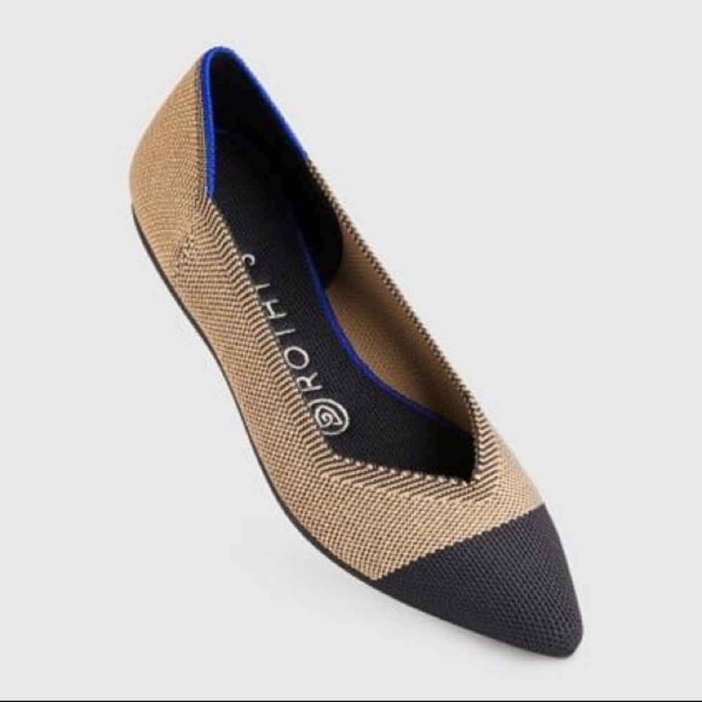 BNIB Rothy’s Dune Captoe Points, Size 6